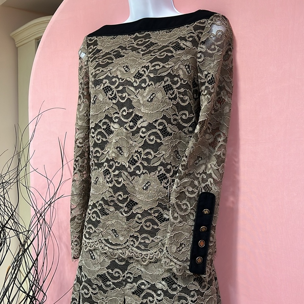 Tory Burch Lace Pattern Bateau Neckline Blouse size 2